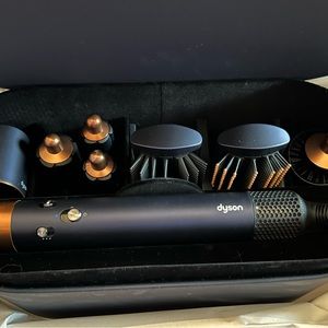 Dyson Complete Air Wrap - like new!